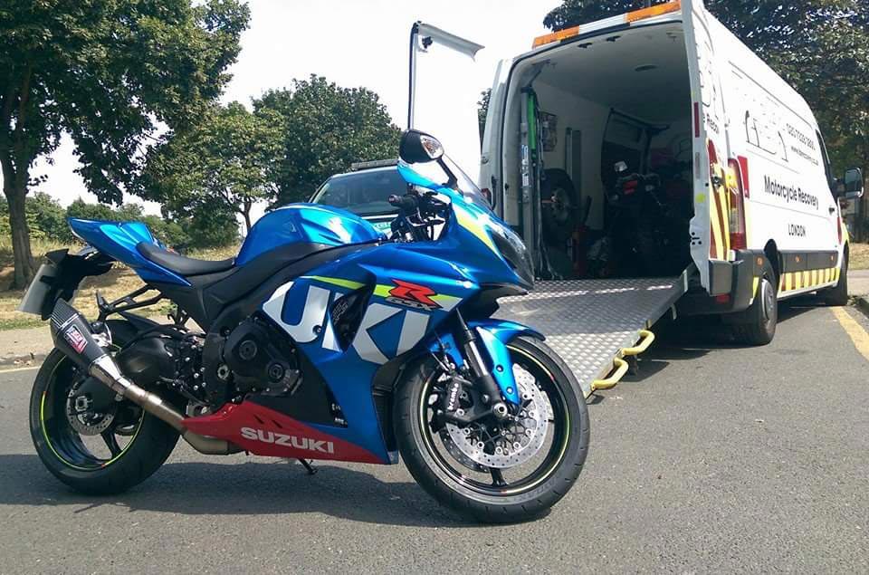 Blue Susuki | LBT Motorcycle Recovery