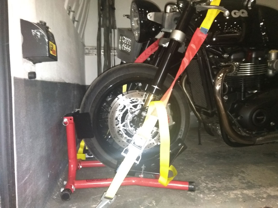 Safe strapping on front wheel | LBT Motorcycle Recovery
