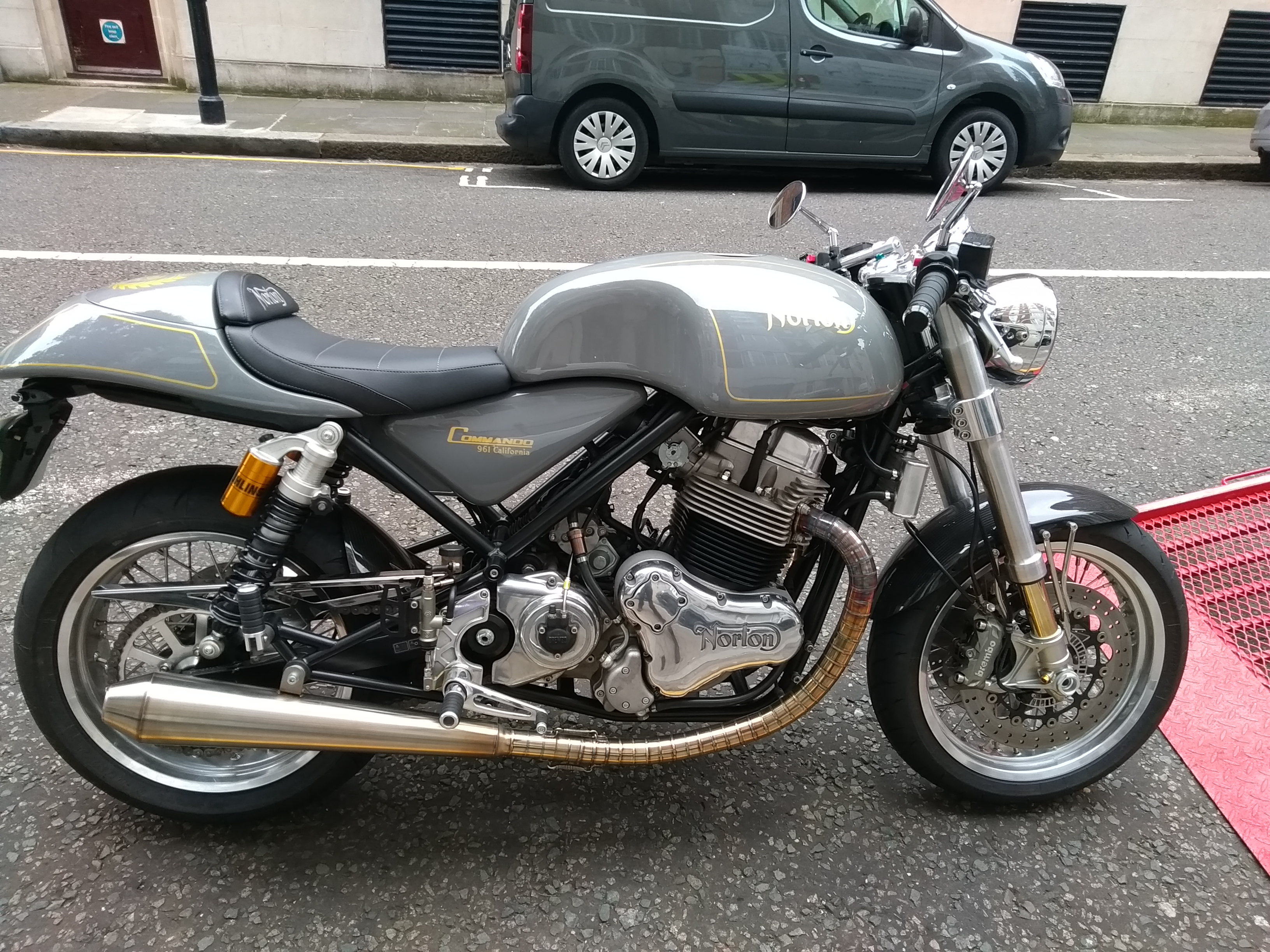 Norton Commando  | LBT Motorcycle Recovery | London 020 7228 0800